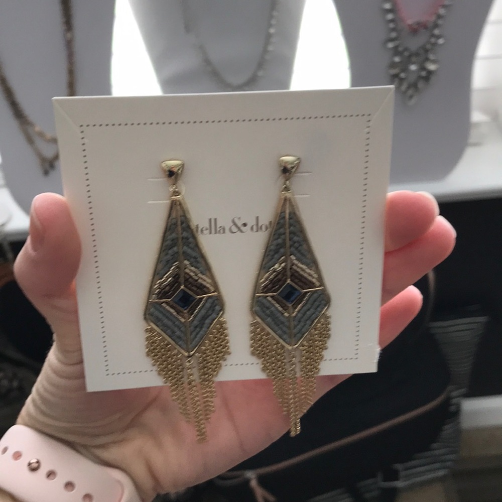 Aiyanna Fringe Chandelier Earrings - Picture 6 of 7